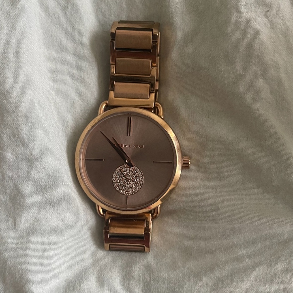 🌟 Michael Kors Rose Gold Watch 🌟